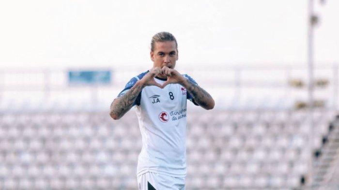 Persija Jakarta berpotensi menggaet Alvaro Jimenez, usai Carlos Pena ajukan satu nama lagi.