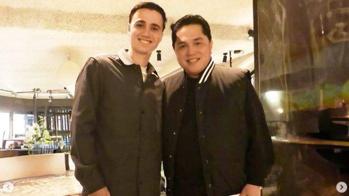 Ketua Umum PSSI, Erick Thohir (kanan), saat bertemu dengan pemain timnas Indonesia Eliano Reijnders (kiri) di Belanda. Pertemuan itu diabadikan di akun Instagram @erickthohir, pada Selasa (28/1/2025).