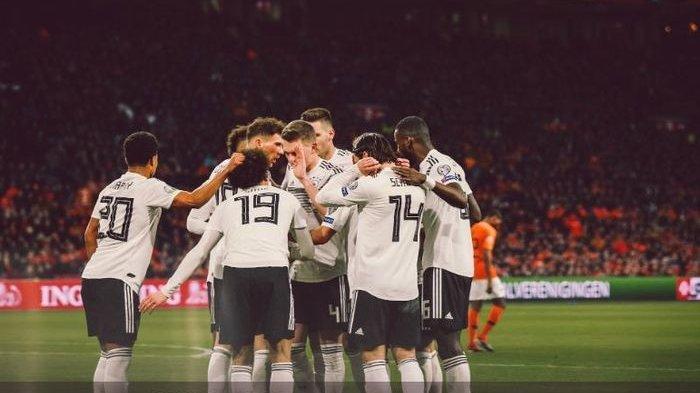 Para pemain timnas Jerman merayakan gol yang dicetak ke gawang timnas Belanda dalam laga Grup C Kualifikasi Piala Eropa 2020 di Stadion Cruijff ArenA, Minggu (24/3/2019).