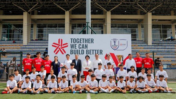 Perhentian kedua terakhir ASEAN Mitsubishi Electric Cup 2024 Trophy Tour akan berlangsung di Jakarta pada hari Sabtu, dengan kehadiran pelatih kepala tim nasional Indonesia, Shin Tae-yong, saat trofi bergengsi ini melanjutkan perjalanannya mengelilingi Asia Tenggara.