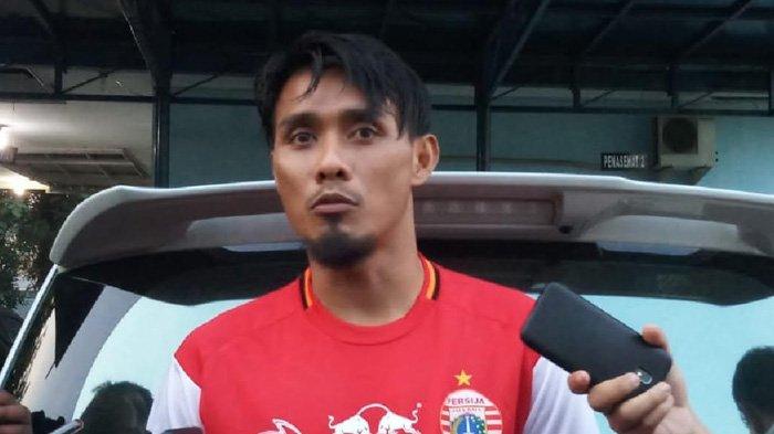 Pemain bertahan Persija Jakarta, Maman Abdurrahman saat ditemui selepas latihan di Lapangan PS AU TNI Halim Perdanakusuma, Jakarta Timur, Kamis (13/6/2019)