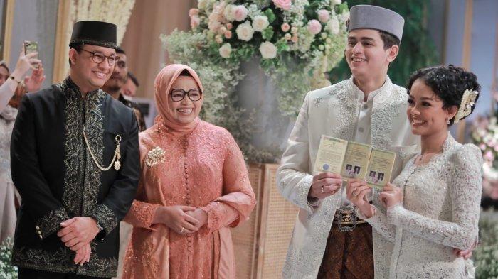 Prosesi akad pernikahan pasangan Mutiara Annisa Baswedan dan Ali Saleh Alhuraebi berjalan lancar, khusyuk, dan khidmat dengan menggunakan adat Jawa yang berlangsung di Putri Duyung Resort, Ancol, Jakarta Utara, Jumat pukul 08.30 WIB (29/7/2022).