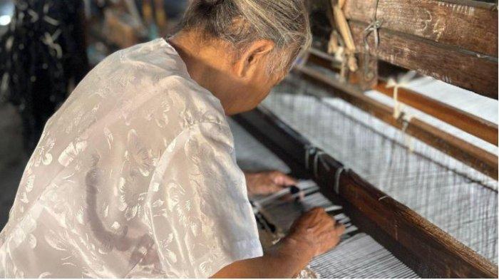 BATIK LUKIS - Perajin Lurik Pedan Menggunakan Teknik Tradisional dengan Nilai Internasional