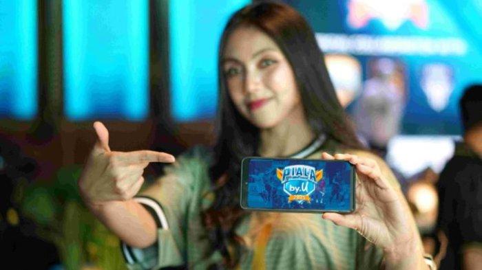 Telkomsel melalui by.U kembali menghadirkan Piala by.U 2025_3: Turnamen ini menjadi bagian dari komitmen Telkomsel melalui by.U untuk mendukung akselerasi perkembangan generasi muda dan ekosistem olahraga nasional.