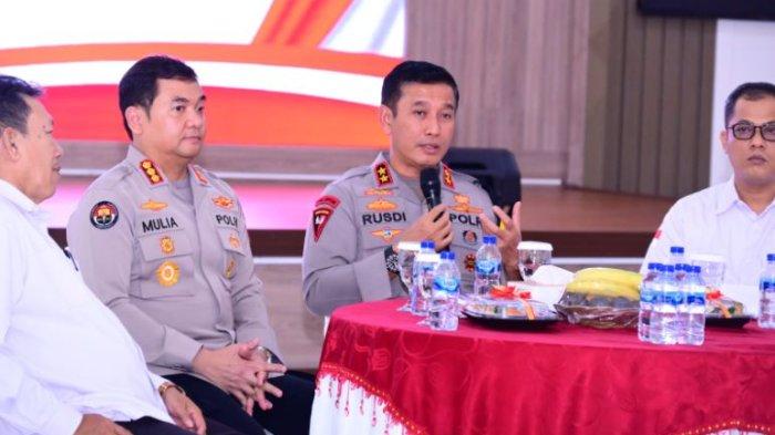 Kapolda Jambi Irjen Pol Rusdi Hartono pada saat Polda Jambidinyatakan sebagai kampung donor darah setelah dicanangkan oleh Palang Merah Indonesia (PMI) Kota Jambi pada Selasa, (29/10/2024)