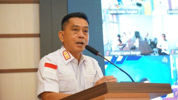 Kepala Kantor Wilayah Kemenkumham Jambi, Elly Yuzar saat penguatan pelaksanaan tugas dan fungsi serta reformasi birokrasi di lingkungan Kantor Wilayah Kementerian Hukum dan HAM Jambi, Rabu (04/12/2024).