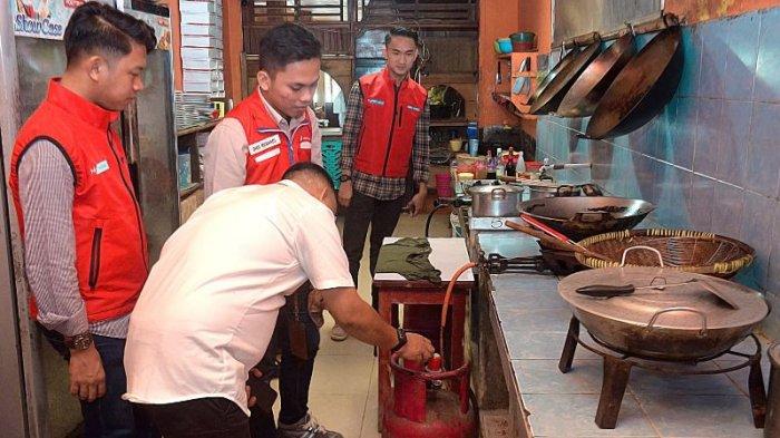 Pertamina Patra Niaga Regional Sumbagsel bersama Dinas Perindustrian dan Perdagangan (Disperindag) Kabupaten Tebo melakukan inspeksi mendadak (sidak) LPG 3 Kg dibeberapa rumah makan dan hotel di Kabupaten Tebo, Provinsi Jambi.