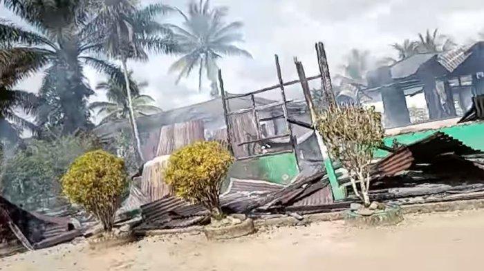 KEBAKARAN - Beredar video sekolah dasar (SD) swasta PT SMA di Pemunyian, Kecamatan Limbur Lubuk Mengkuang, Kabupaten Bungo, Jambi, kebakaran pada Sabtu (8/3/2025) sekitar pukul 08.00 WIB.
