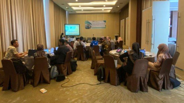 Suasana acara Focus Group Discussion yang diadakan Yayasan Setara Jambi dan RSPO di hotel Luminor 6 Juni 2024