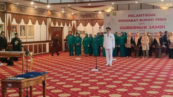 Gubernur Jambi Al Haris melantik Varial Adhi Putra sebagai Penjabat (Pj) Bupati Tebo, Senin (1/4/2024).