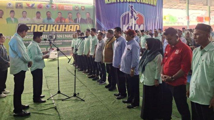 Bapaslon Nalim-Nilwan mengukuhkan Tim Pemenangan Menawan (Menangkan Nalim-Nilwan) tingkat Kabupaten Merangin untuk pemilihan Bupati dan Wakil Bupati Kabupaten Merangin Periode 2024-2029