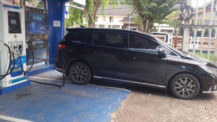Stasiun Pengisian Kendaraan Listrik Umum (SPKLU) milik PLN