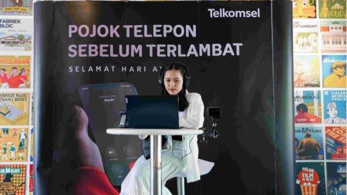 Pojok khusus #TeleponSebelumTerlambat di M Bloc Space (12/11) untuk menelepon orang tua dan membagikan pengalaman ini di media sosial.