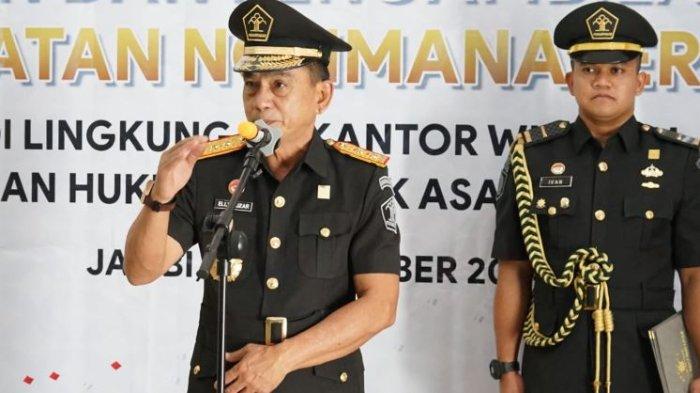 Kepala Kantor Wilayah Kementerian Hukum dan HAM Jambi, Elly Yuzar saat Pelantikan dan Pengambilan Sumpah Jabatan Nonmanajerial di Aula Kantor Imigrasi Kelas I TPI Jambi pada Selasa, 19 November 2024.