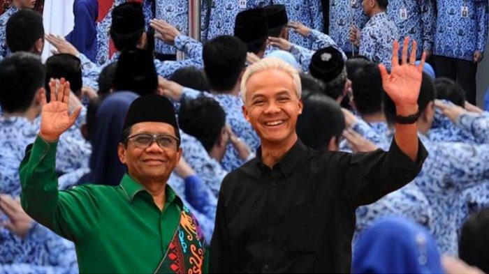 Pasangan Ganjar Pranowo dan Mahfud MD disebut akan menaikkan gaji guru hingga Rp30 juta jika terpilih di Pilpres 2024.