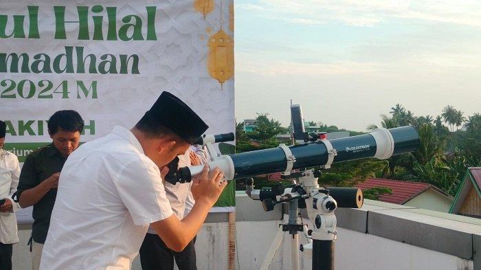 Kantor Wilayah Kementerian Agama (Kanwil Kemenag) Provinsi Jambi melakukan Rukyatul Hilal atau pemantauan hilal untuk menentukan awal Ramadan 1445 Hijriah pada Minggu (10/3/2024) sore.