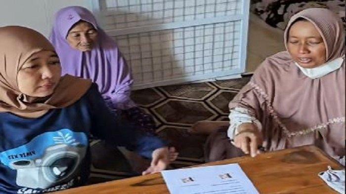 Seorang nenek bernama Nasikah mengalami nasib pilu usai dibuang anak kandung ke Panti Jompo. Aksi 'buang' ibu kandung itu pun viral di sosial media. (Ist)