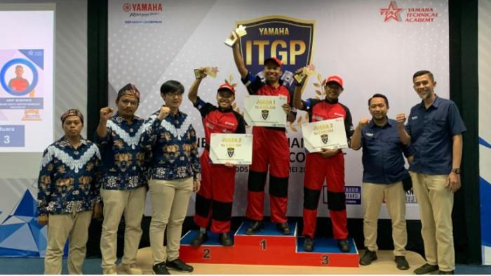 KOMPETISI - 20 teknisi terbaik yang merupakan perwakilan dari dealer-dealer resmi Yamaha Jambi berlaga di ajang Indonesia Technician Grand Prix atau ITGP Regional Jambi
