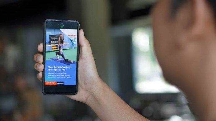 Telkomsel hadirkan platform OTT kesehatan Fita yang dapat diakses secara eksklusif di IndiHome TV untuk membantu pelanggan menjalani gaya hidup lebih sehat di rumah. Pelanggan IndiHome dapat menikmati layanan Fita dengan mudah, cukup dengan melakukan pembelian paket add-on seharga Rp19.000 untuk 30 hari, pelanggan dapat mengakses berbagai program kesehatan yang meliputi latihan fisik, tips kesehatan, dan panduan nutrisi yang disusun oleh para ahli.