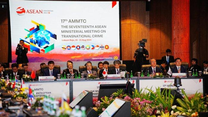 Kapolri Jenderal Listyo Sigit Prabowo hadiri ASEAN Ministerial Meeting on Transnational Crime (AMMTC) ke-17 digelar di Labuan Bajo, Nusa Tenggara Timur (NTT) pada 19-23 Agustus 2023.