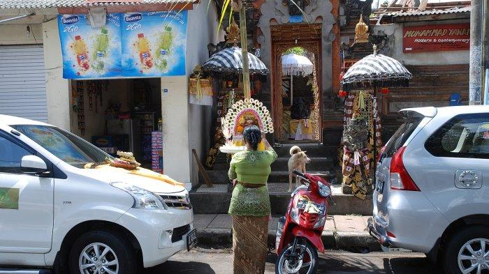 Peringatan Hari Raya Galungan di Bali