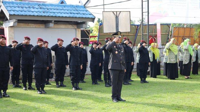 Puncak rangkaian kegiatan Hari Bakti Pemasyarakatan (HBP) ke-60 tahun 2024, Kantor Wilayah Kementerian Hukum dan HAM Jambi menggelar upacara
