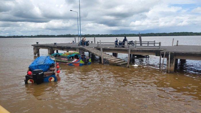 Pelabuhan Sungai Lalu Lintas Angkutan Sungai, Danau, dan Penyeberangan (LLASDP) Kuala Tungkal, Tanjab Barat, Jambi