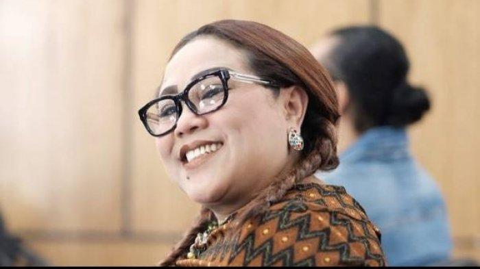 Komedian Nunung