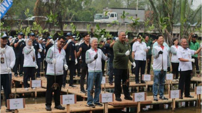 Yamaha Motor Group melakukan penanaman mangrove yang bertujuan untuk menekan emisi karbon melalui penguatan konservasi lingkungan dan keanekaragaman hayati untuk meningkatkan kualitas hidup masyarakat di berbagai wilayah di Indonesia.