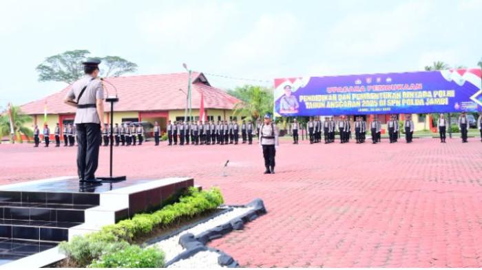 Kapolda Jambi Irjen Pol. Krisno H Siregar memimpin Upacara Pembukaan Pendidikan Pembentukan Bintara (Diktukba) Polri Tahun Anggaran 2025, Rabu (30/7/2025)