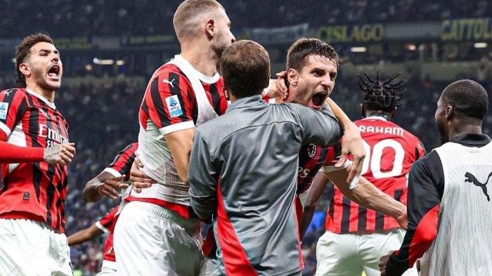 Selebrasi pemain AC Milan setelah mengalahkan Inter Milan di Serie A Italia.