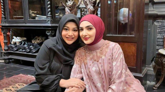 Ashanty rela tunda naik haji demi temani Aurel Hermasnyah dalam proses persalinan anak sambungnya nanti.