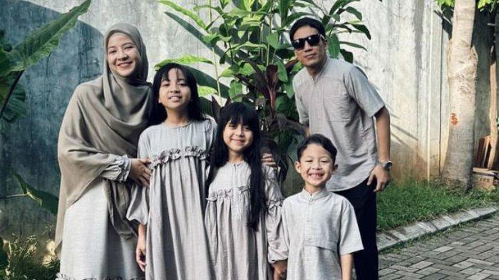 Desta dan Natasha Rizky Rayakan Lebaran Bersama