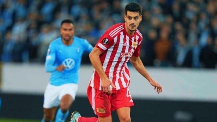 Diogo Leite, bek kiri Union Berlin yang diminati AC Milan.