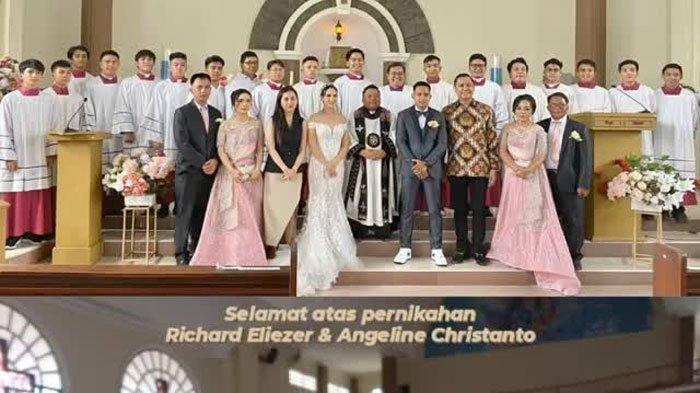 Foto bersama dengan yang bertugas dalam pemberkatan pernikahan