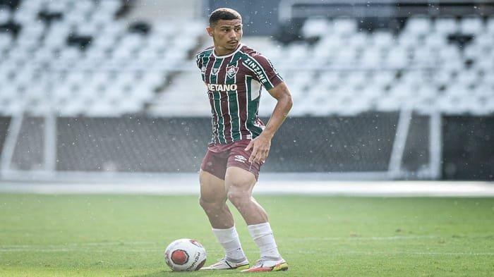 Gelandang Muda Fluminense Andre Trindade, yang jadi incaran Liverpool dan Barcelona