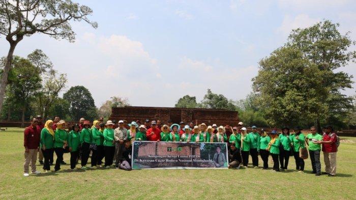 Ketua Umum Pipas, Ny. Ana Reynhard, melakukan kunjungan kerja di Provinsi Jambi.