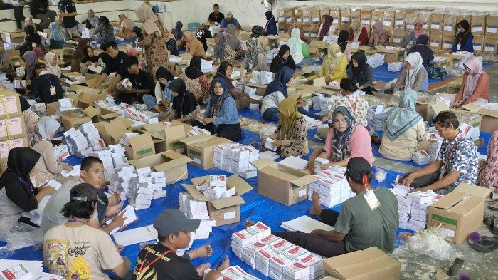 Masyarakat Lipat Surat Suara