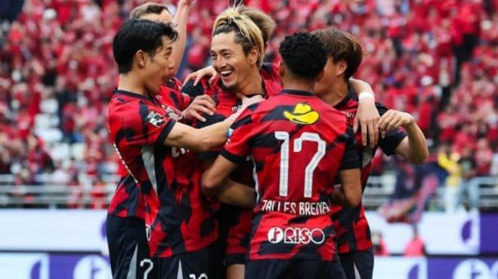 J1 LEAGUE - Kashima Antlers akan menjamu Fagiano dalam pertandingan J1 League pada Sabtu (28/6/2025) sore.