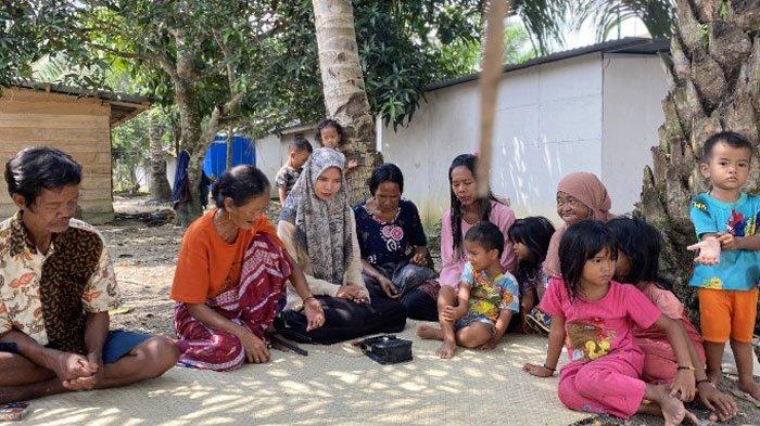 Kisah Juliana, Sarjana Perempuan Pertama dari Suku Anak Dalam
