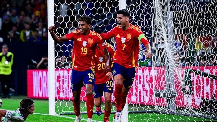 Lamine Yamal dan Alvaro Morata di timnas Spanyol
