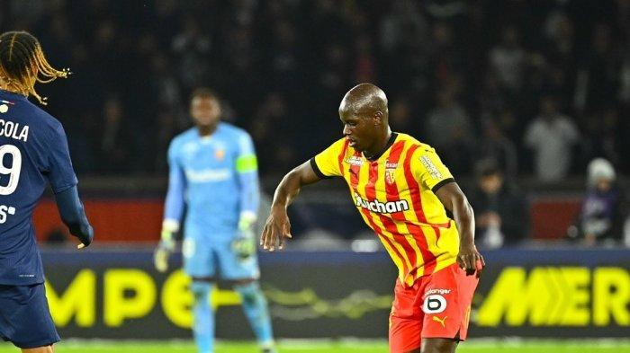 Malang Sarr di Lens