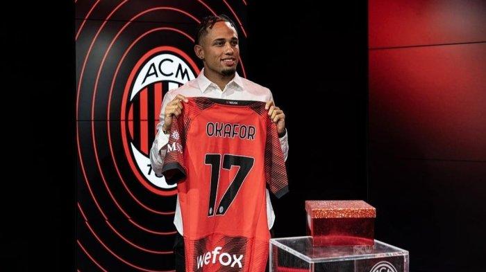 Noah Okafor diperkenalkan sebagai pemain baru AC Milan
