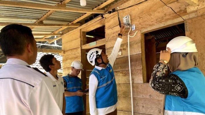 PLN UID S2JB Wujudkan Terang untuk 134 Keluarga Prasejahtera melalui Program Light Up The Dream