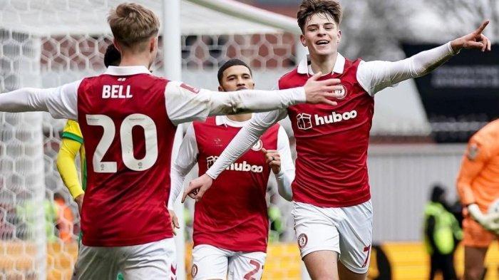 Bristol City akan menghadapi Norwich City di Championship malam ini, Sabtu (11/2/2023) dini hari.