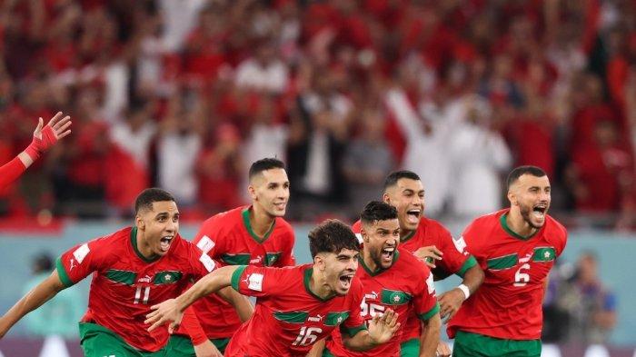 Pemain Maroko selebrasi usai melaju ke babak 8 besar Piala Dunia 2022