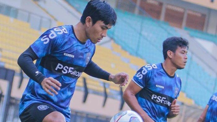 Pemain PSPS Riau dalam sesi latihan jelang bergulirnya Liga 2 musim 2023/24.
