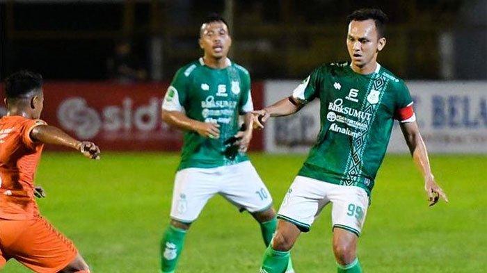 Pertandingan Persiraja vs PSMS Medan yang berakhir dengan skor 0-0. Usai pertandingan terjadi tindakan tidak terpuji supporter Persiraja, Sabtu (18/11/2023)