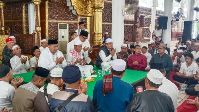 Ribuan Warga Jambi Ikuti Tabligh Akbar Bersama Das'ad Latif
