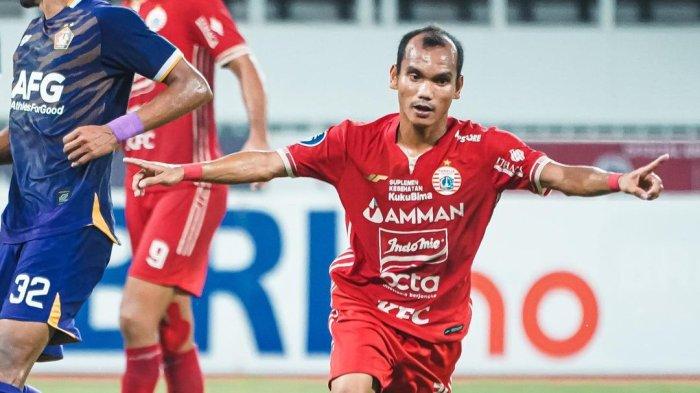 Riko Simanjuntak selebrasi usai cetak gol untuk Persija Jakarta saat melawan Persik Kediri